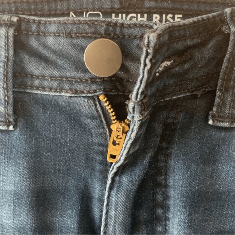 Pre Owned Women’s Juniors NOBO No Boundaries High Rise Skinny Jeans Size 3 Style